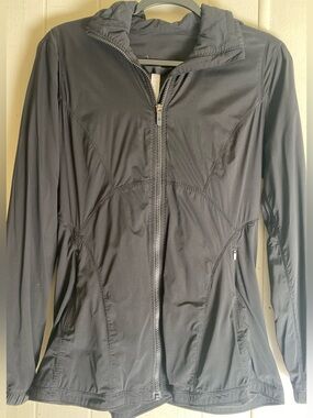 Lululemon windbreaker jacket